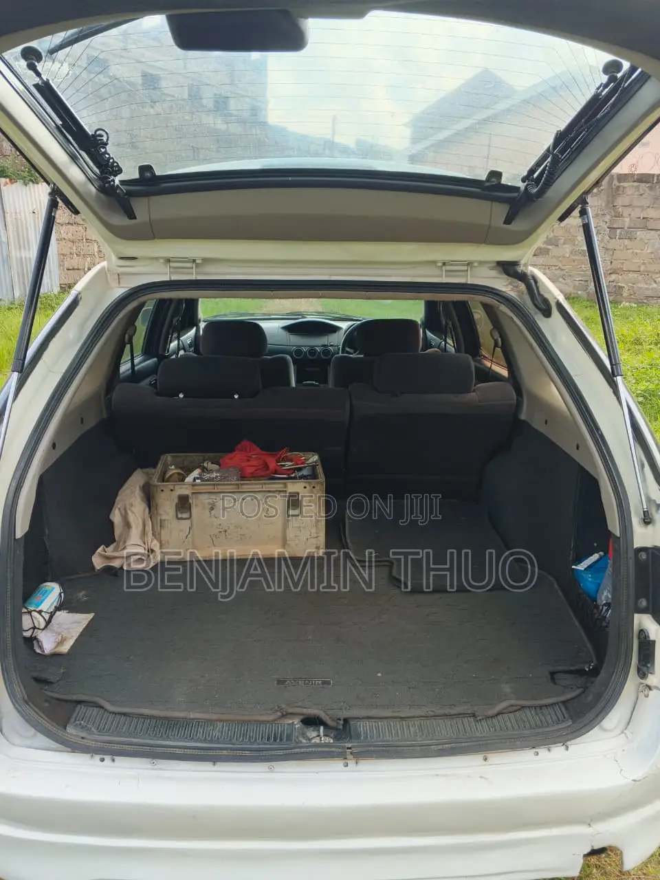 Nissan Avenir 2005 White