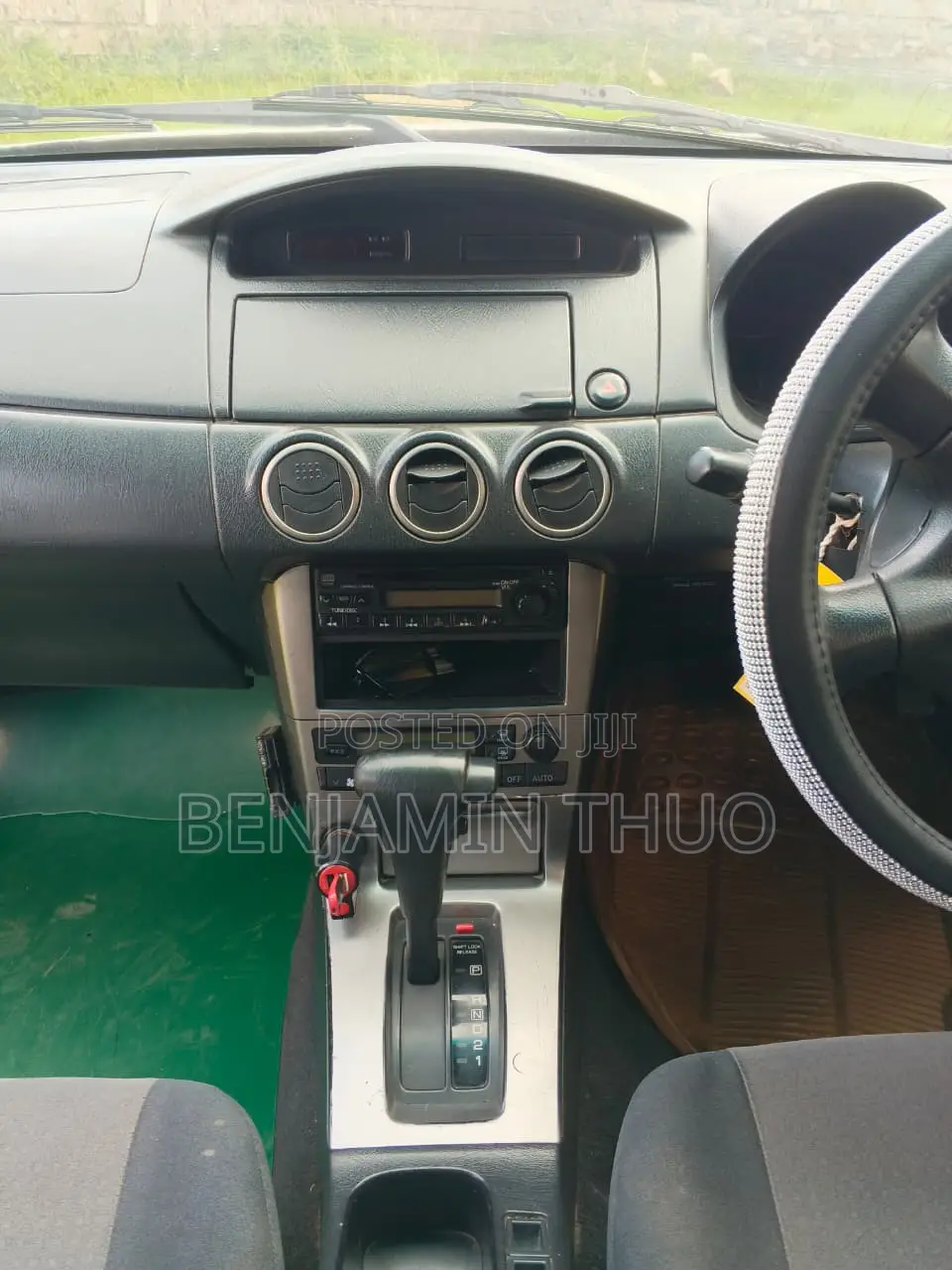 Nissan Avenir 2005 White