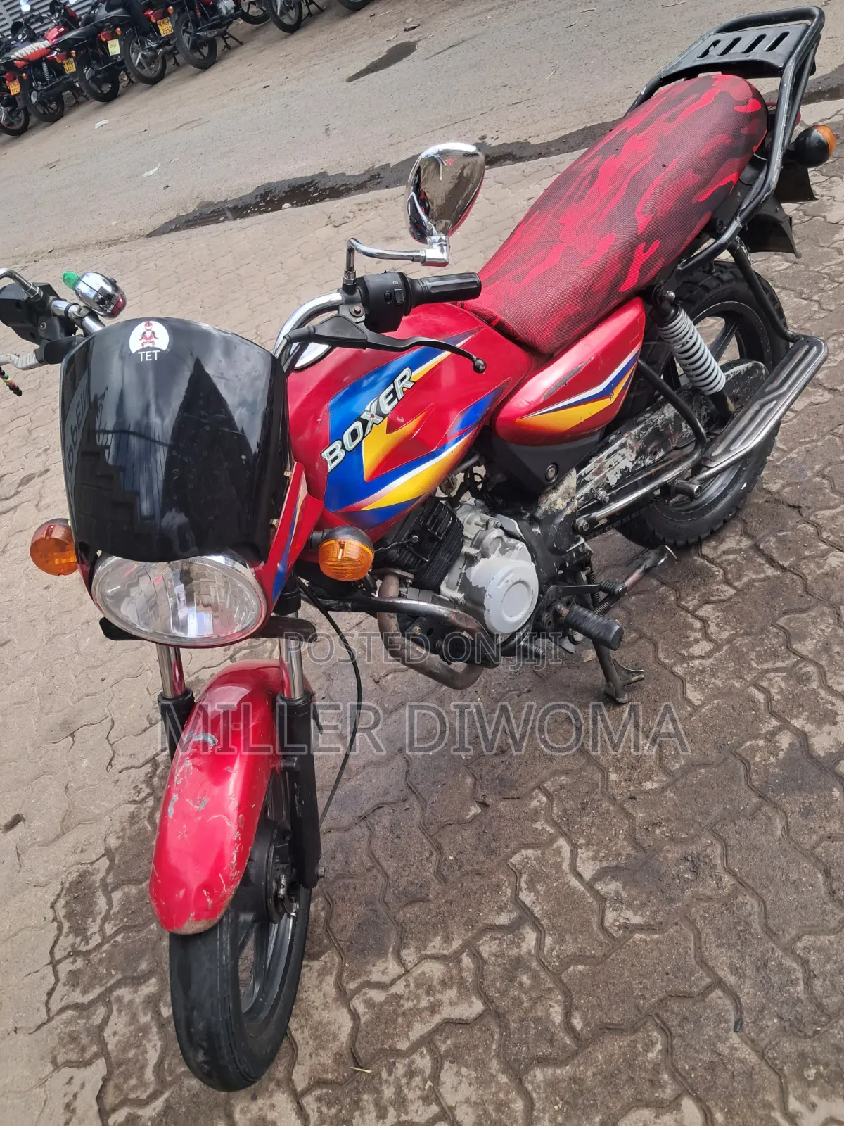 Bajaj Boxer 150 UG 2022 Red