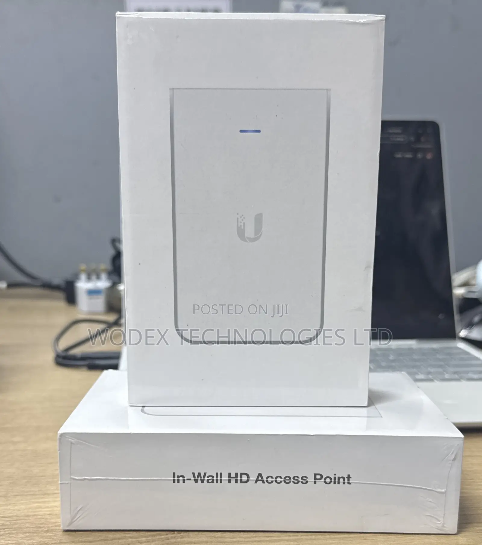Ubiquiti UniFi in-Wall HD Access Point (UAP-IW-HD),