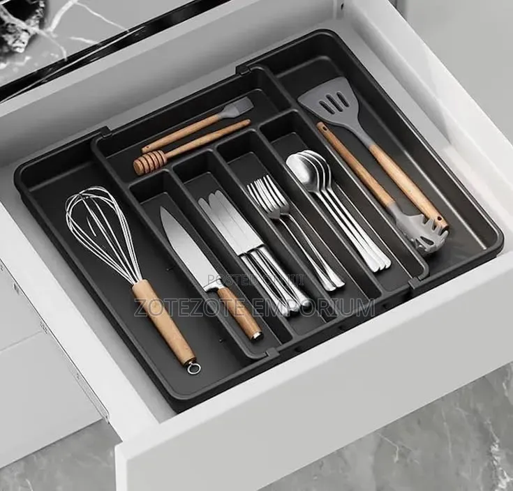Expandable Cutlery Drawer