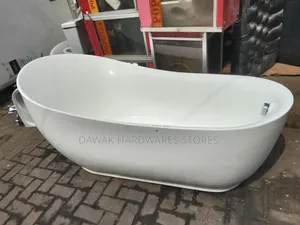 Freestanding Modern Egg Shaped Executive Bathtub