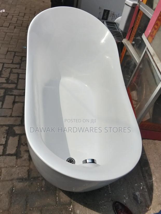 Freestanding Modern Egg Shaped Executive Bathtub - thumbnail 4