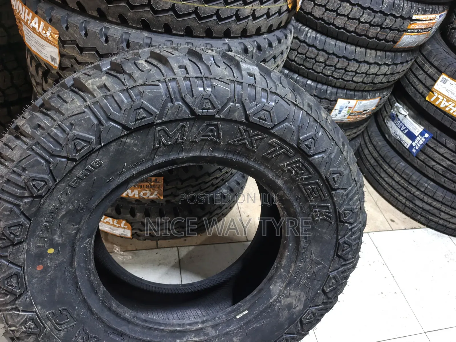 265/70r17 Maxtrek Mud Grip