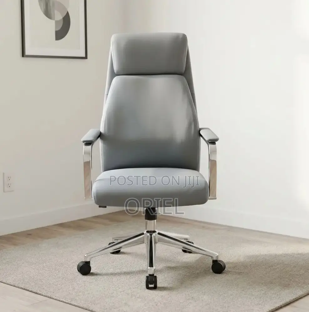 Executive Office Chair : Gray Leather High Back Managerial Chair