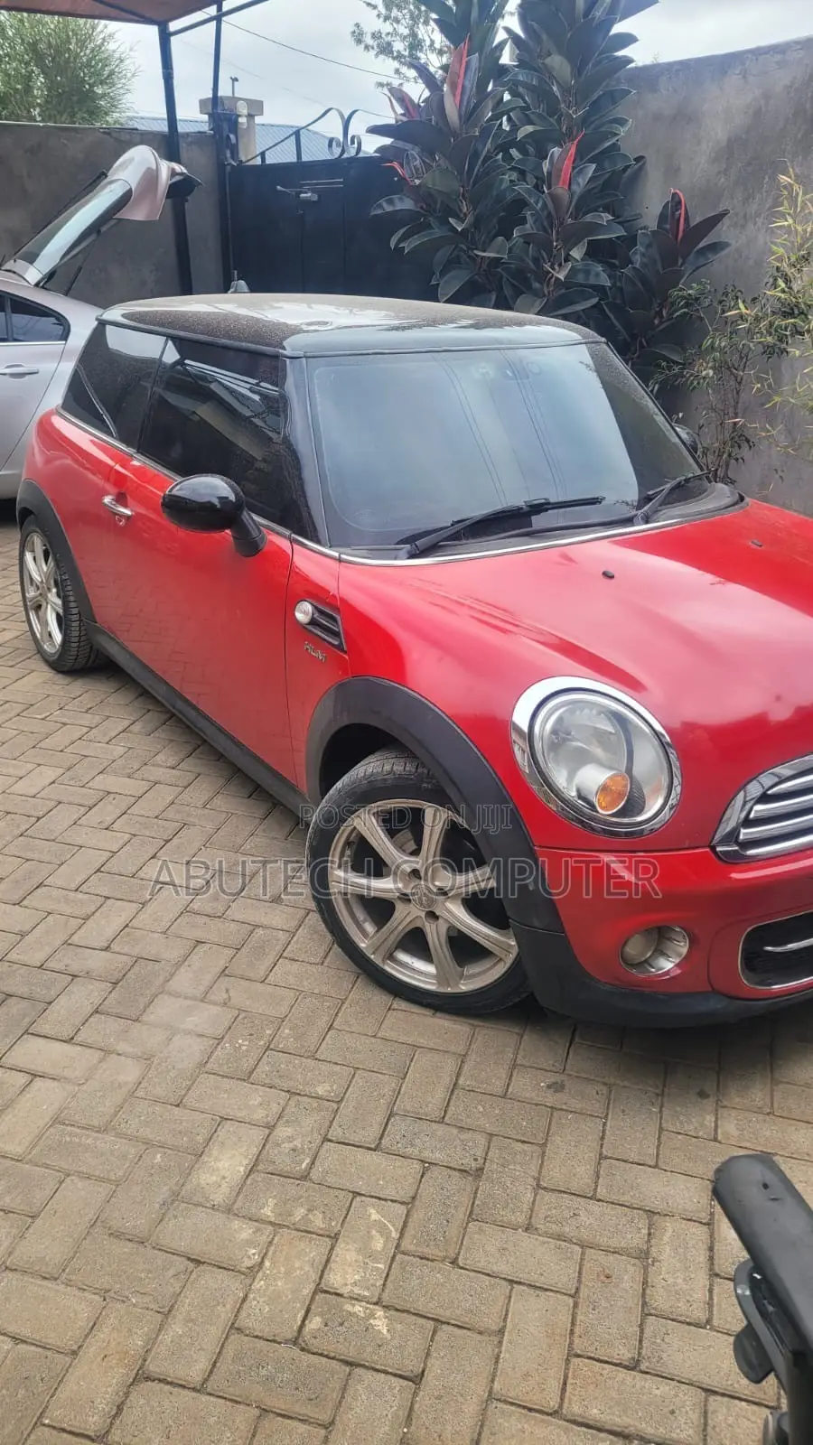 Mini Cooper 2013 Red