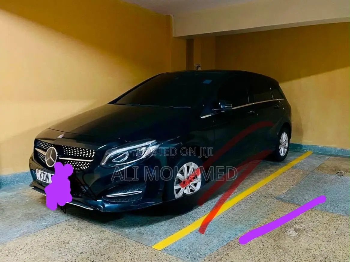 Mercedes-Benz B-Class B180 Petrol 2018 Black