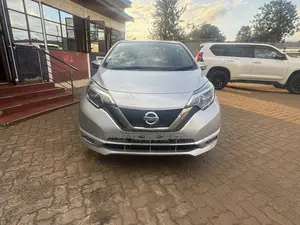 Nissan Note 2019 Silver