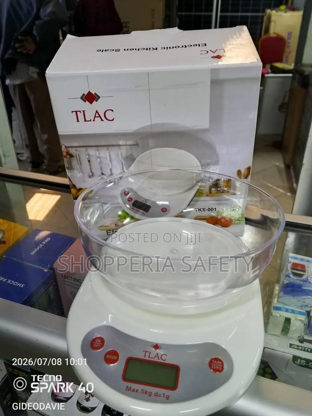 Kitchen Scales With Bowl - main view