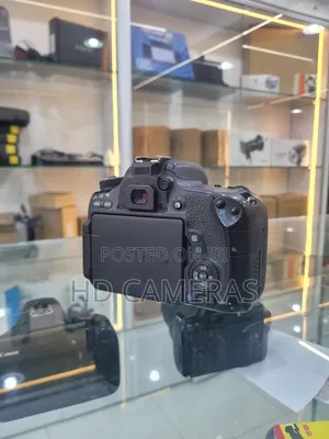 CANON EOS 760D / Rebel T6s