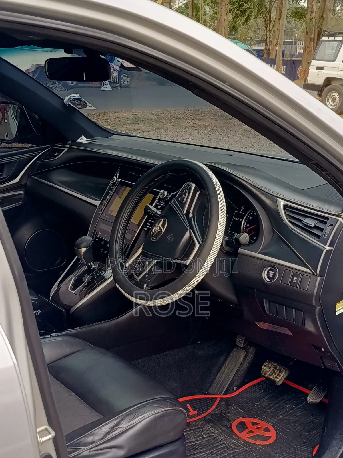 Toyota Harrier 2014 Silver