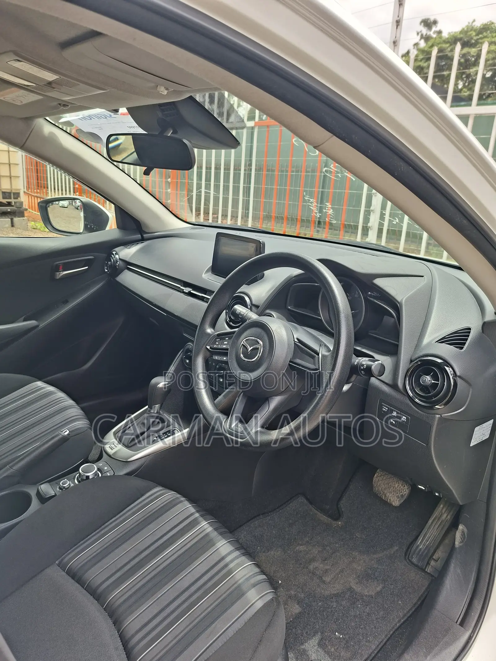 Mazda 2 2020 Pearl