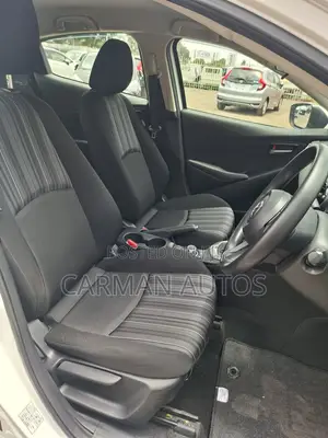 Mazda 2 2020 Pearl