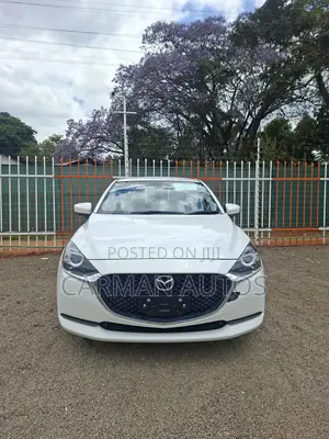 Mazda 2 2020 Pearl