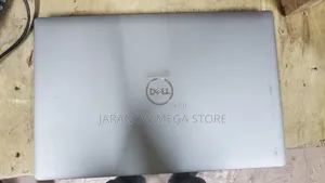 Laptop Dell Precision 3561 8GB Intel Core i5 SSD 256GB