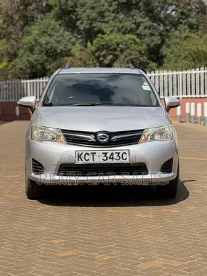 Toyota Corolla Fielder 2013 Silver