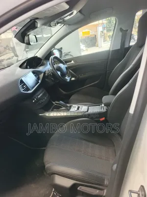 Peugeot 308 2019 White