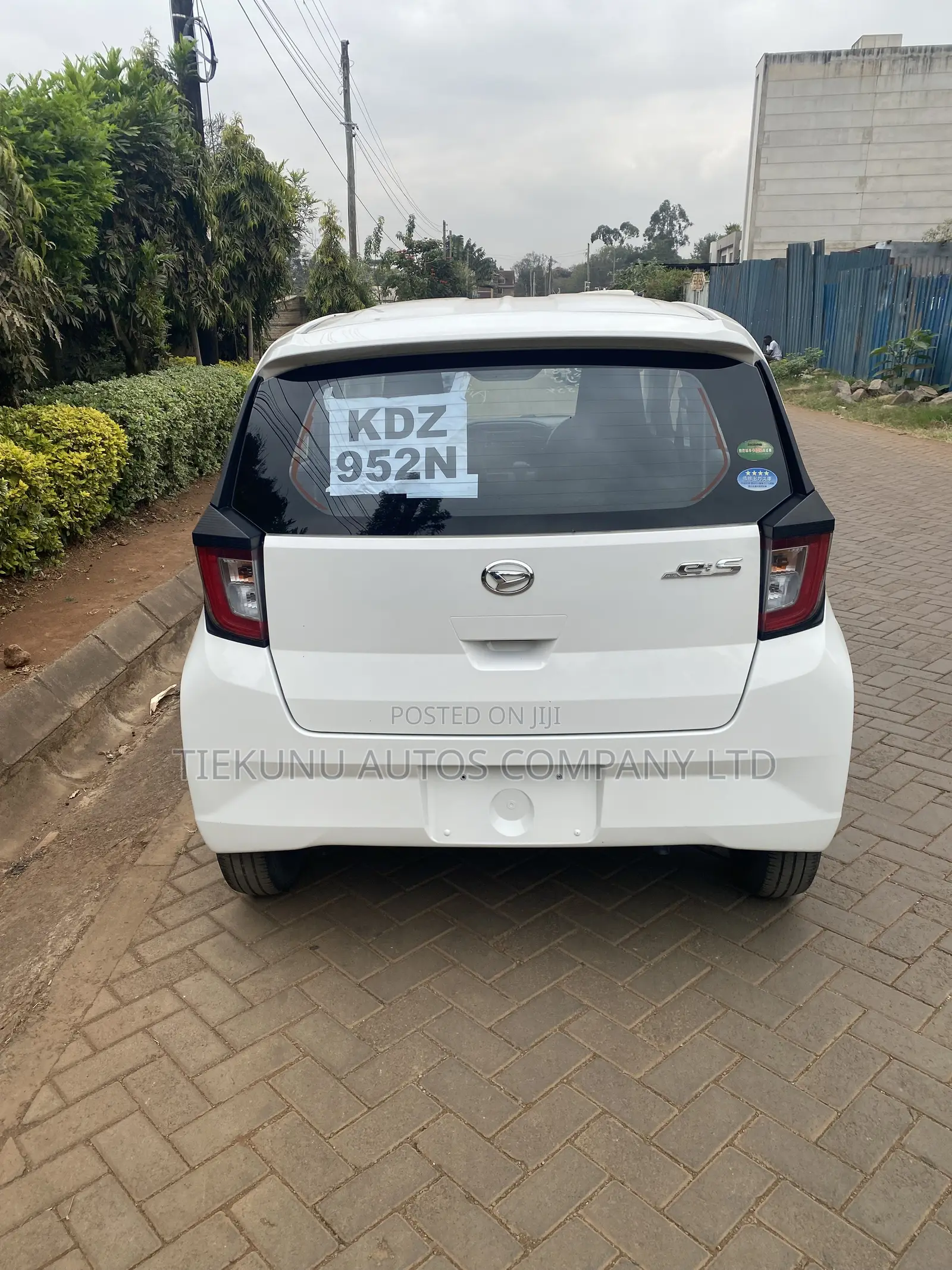 Daihatsu Mira 2019 White