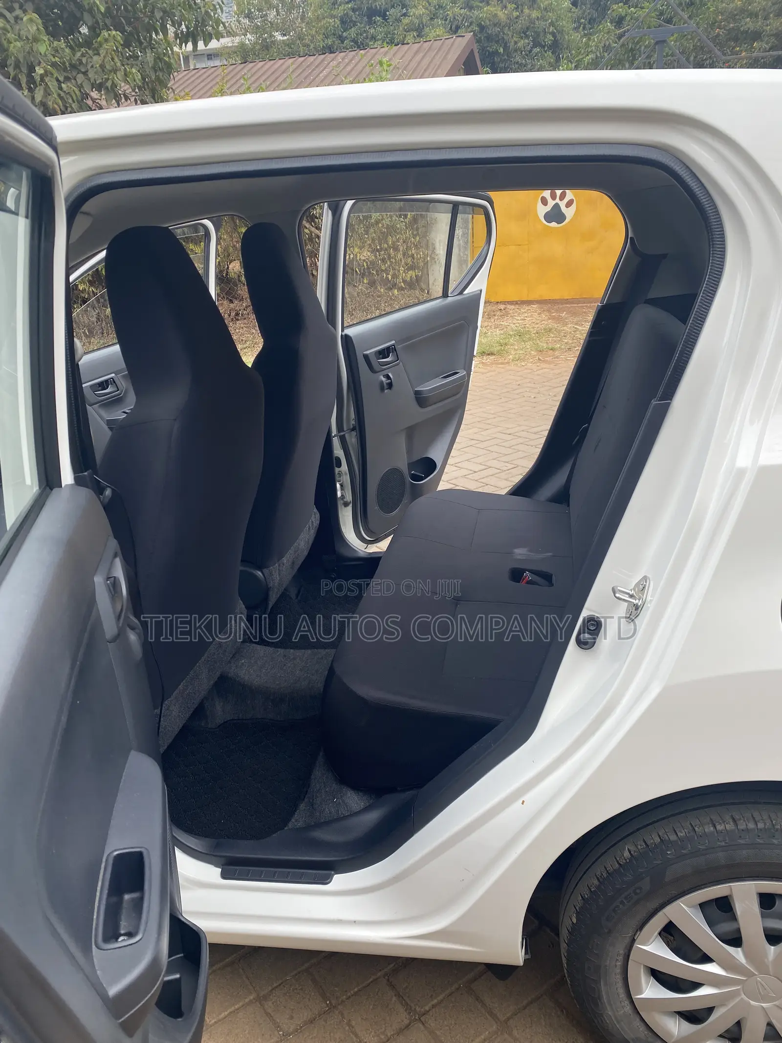 Daihatsu Mira 2019 White