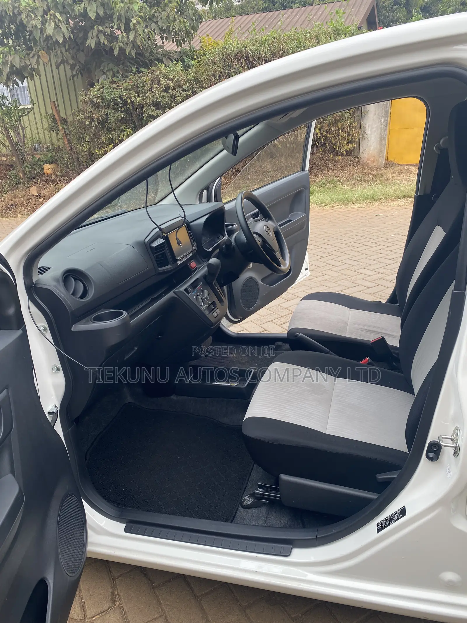 Daihatsu Mira 2019 White