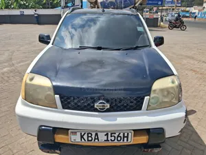 Nissan X-Trail 2000 White
