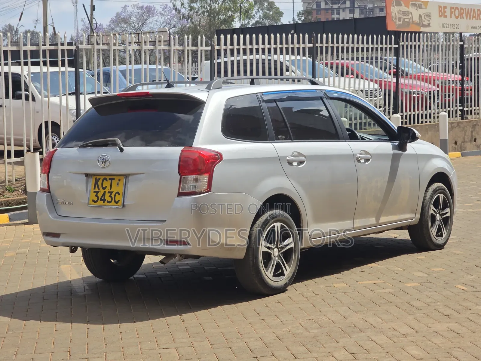 Toyota Corolla Fielder 2013 Silver