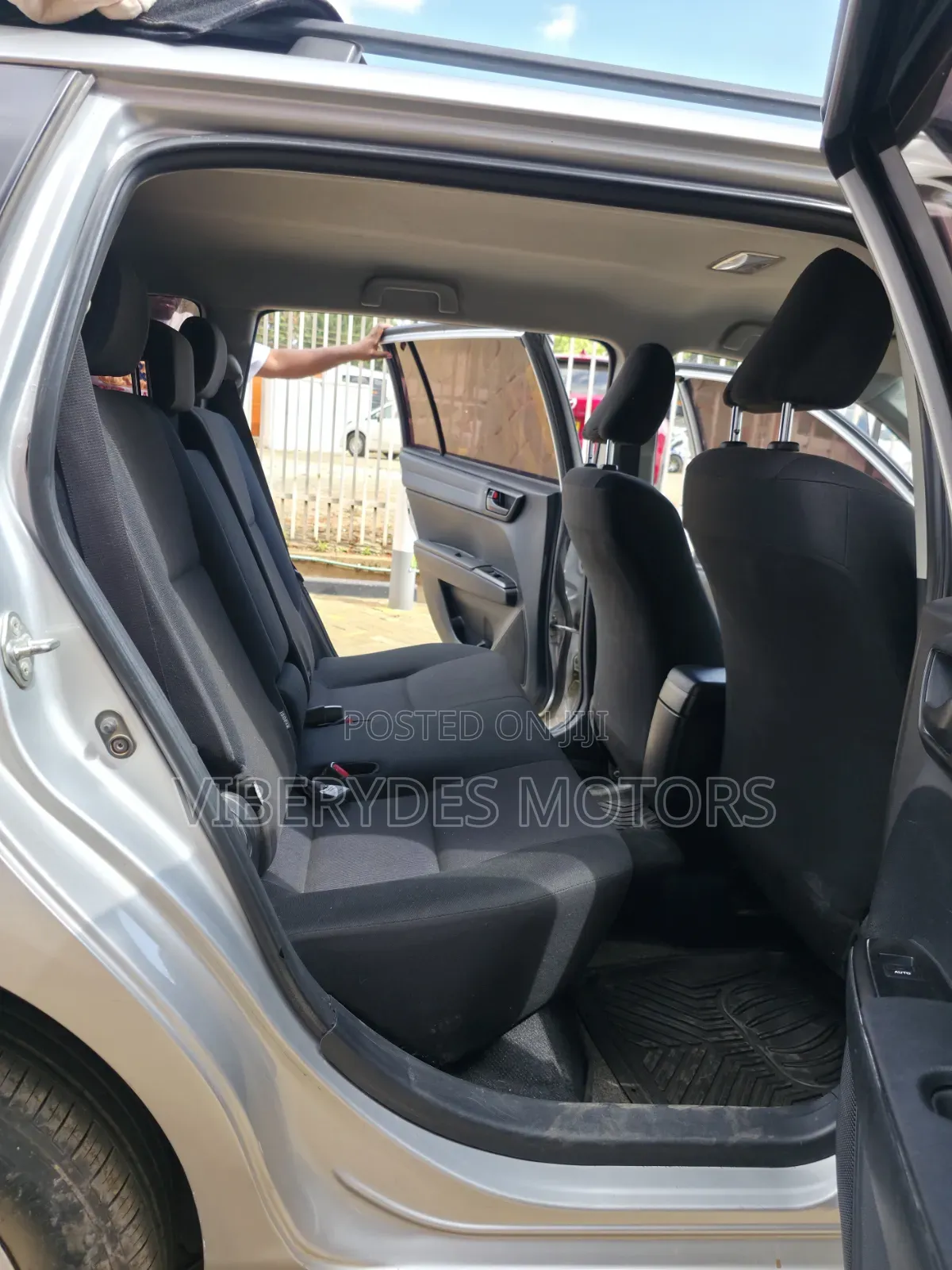 Toyota Corolla Fielder 2013 Silver