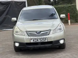 Subaru Outback 2.5i Limited 2010 Ivory