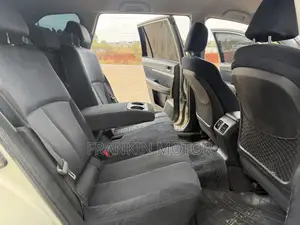 Subaru Outback 2.5i Limited 2010 Ivory