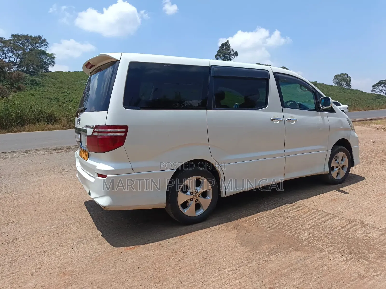 Toyota Alphard 2007 White