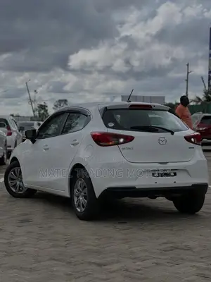 Mazda 2 2020 White