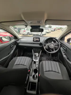 Mazda 2 2020 White
