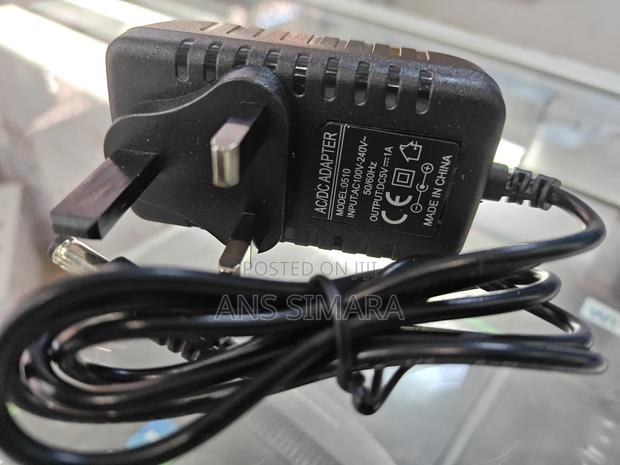 5v 1A Adapter Generic - main view