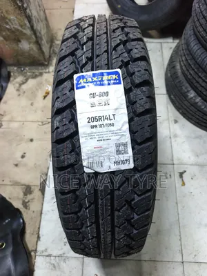 205r14c Maxtrek a/T