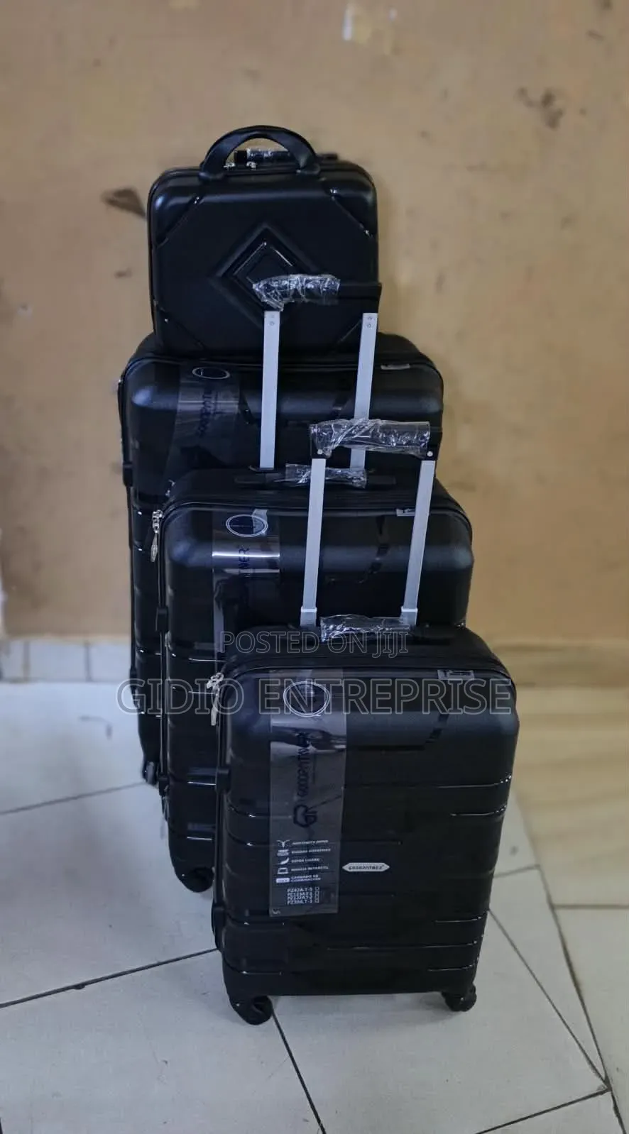 Suitcase Unbrakable Luxuries