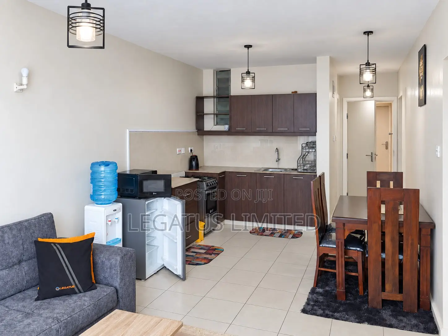 Spacious Poolside 2BR | WiFi Parking | Legatus