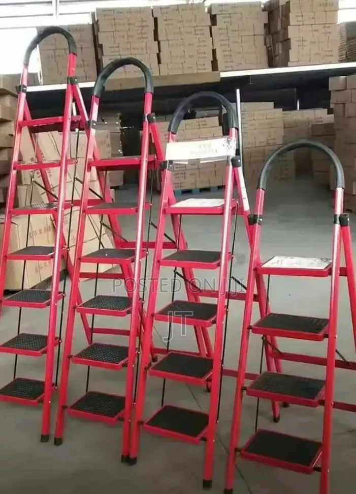 Foldable Steel Ladder (2 Tier)