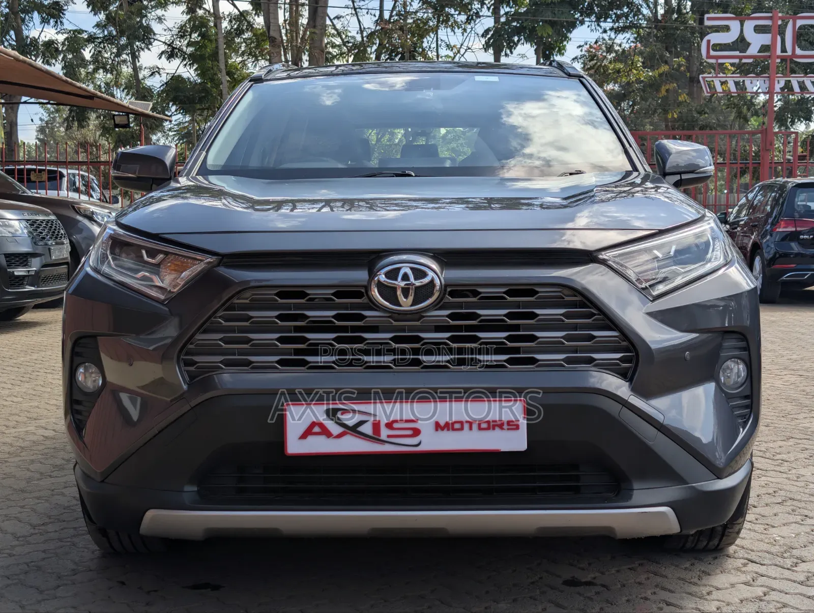 Toyota RAV4 LE FWD 2019 Gray