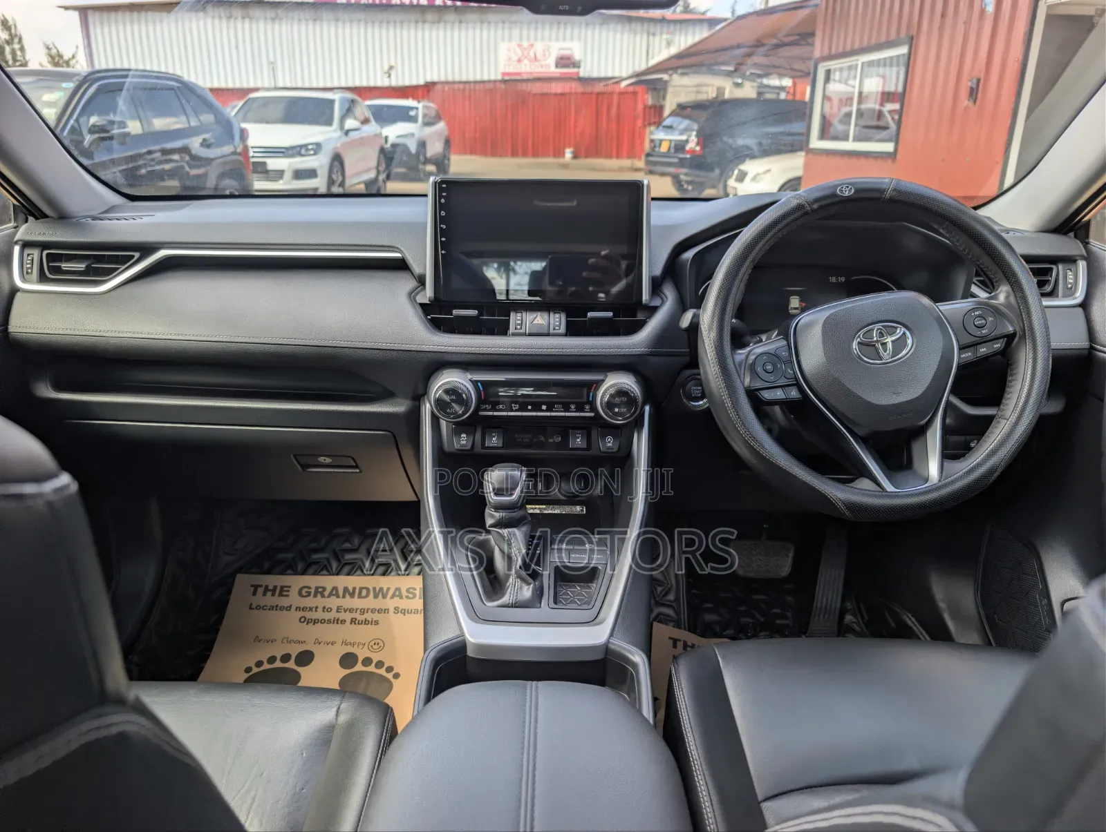 Toyota RAV4 LE FWD 2019 Gray