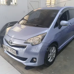Toyota Ractis 2014 Blue