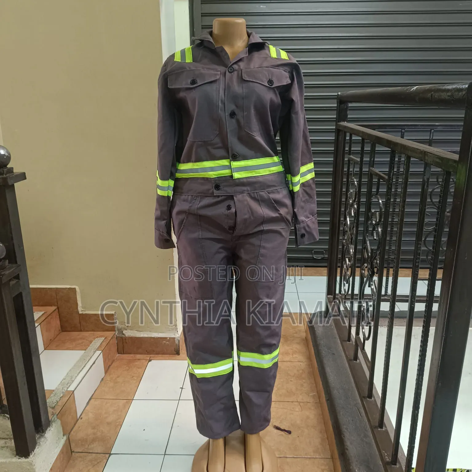 Reflector Overall