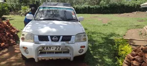 Nissan Hardbody 2002 White