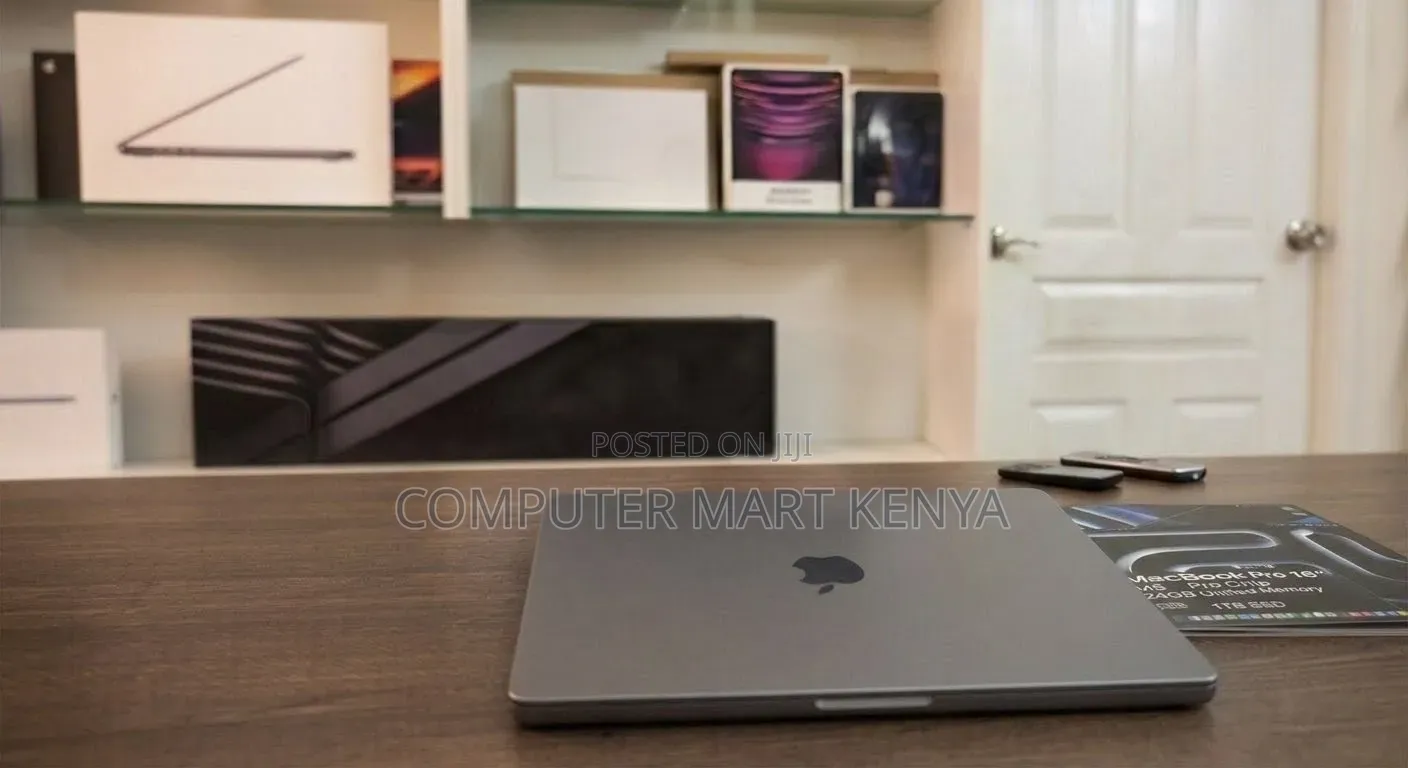New Laptop Apple MacBook Pro 2026 M5 Max 24GB Apple M5 SSD 1T
