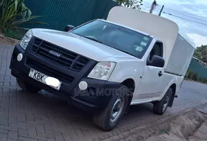 Isuzu D-MAX 2010 White
