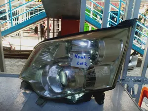 Toyota Noah 2012 Headlight