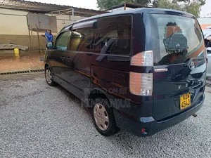 Toyota Voxy 2006 Blue
