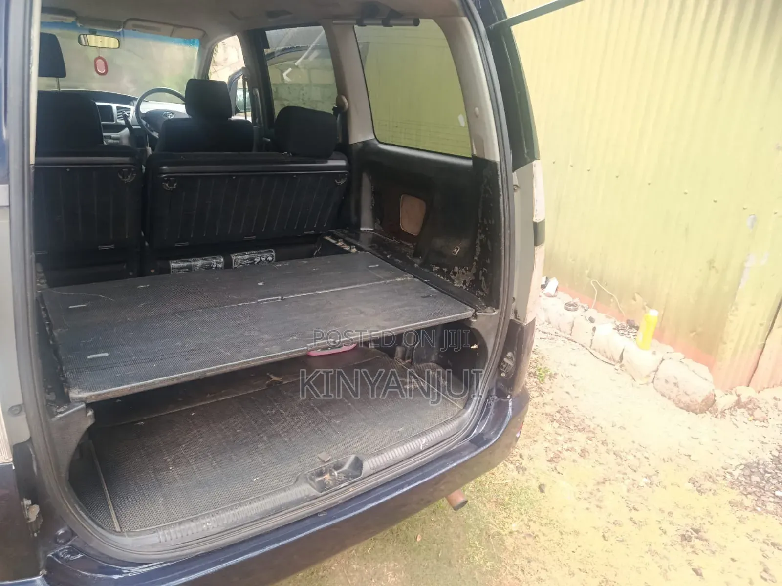 Toyota Voxy 2006 Blue