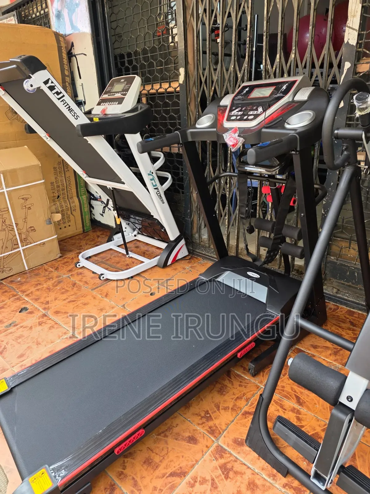 Auto Incline Treadmill * Massager Belt Treadmill