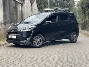 Toyota Sienta 2018 Brown