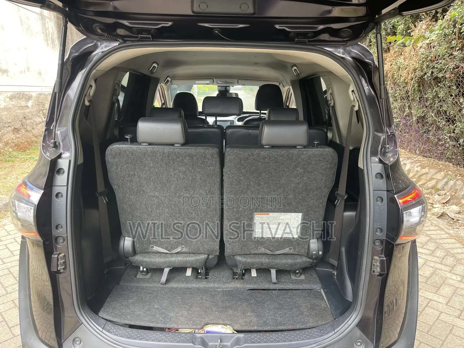 Toyota Sienta 2018 Brown